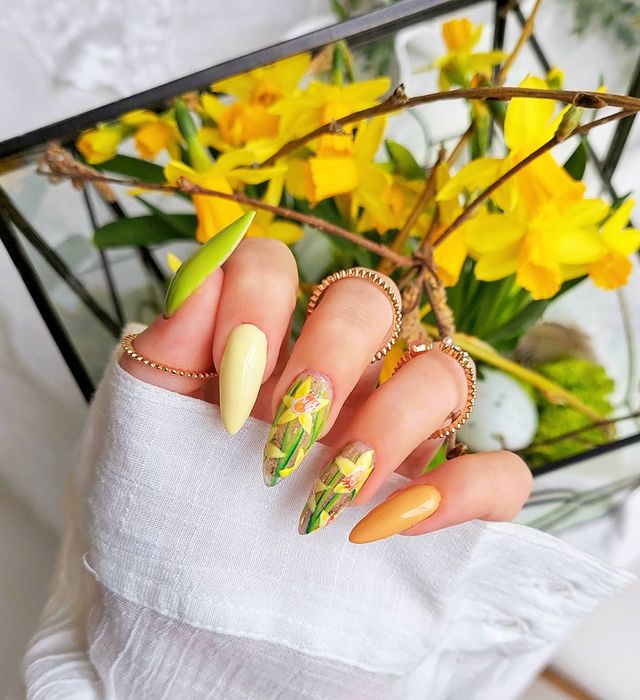 Daffodil Nail Arts: Embrace Spring with Lux Nail Salon