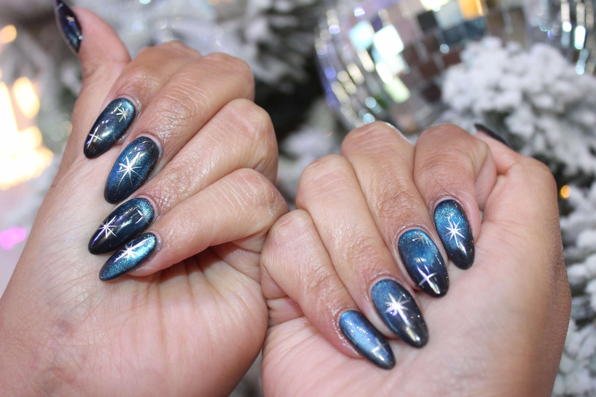 Cat Eye Nails : A Trendy Statement for Elegance and Style