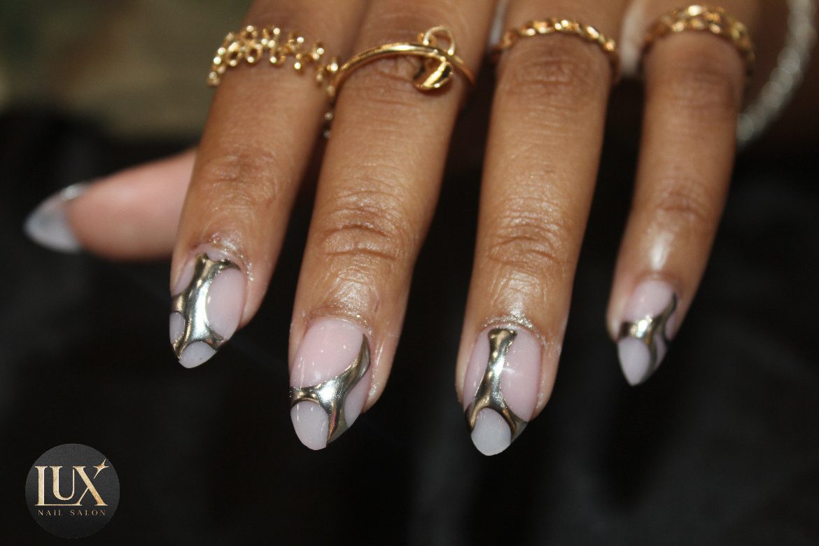 Squiggle Nail Design