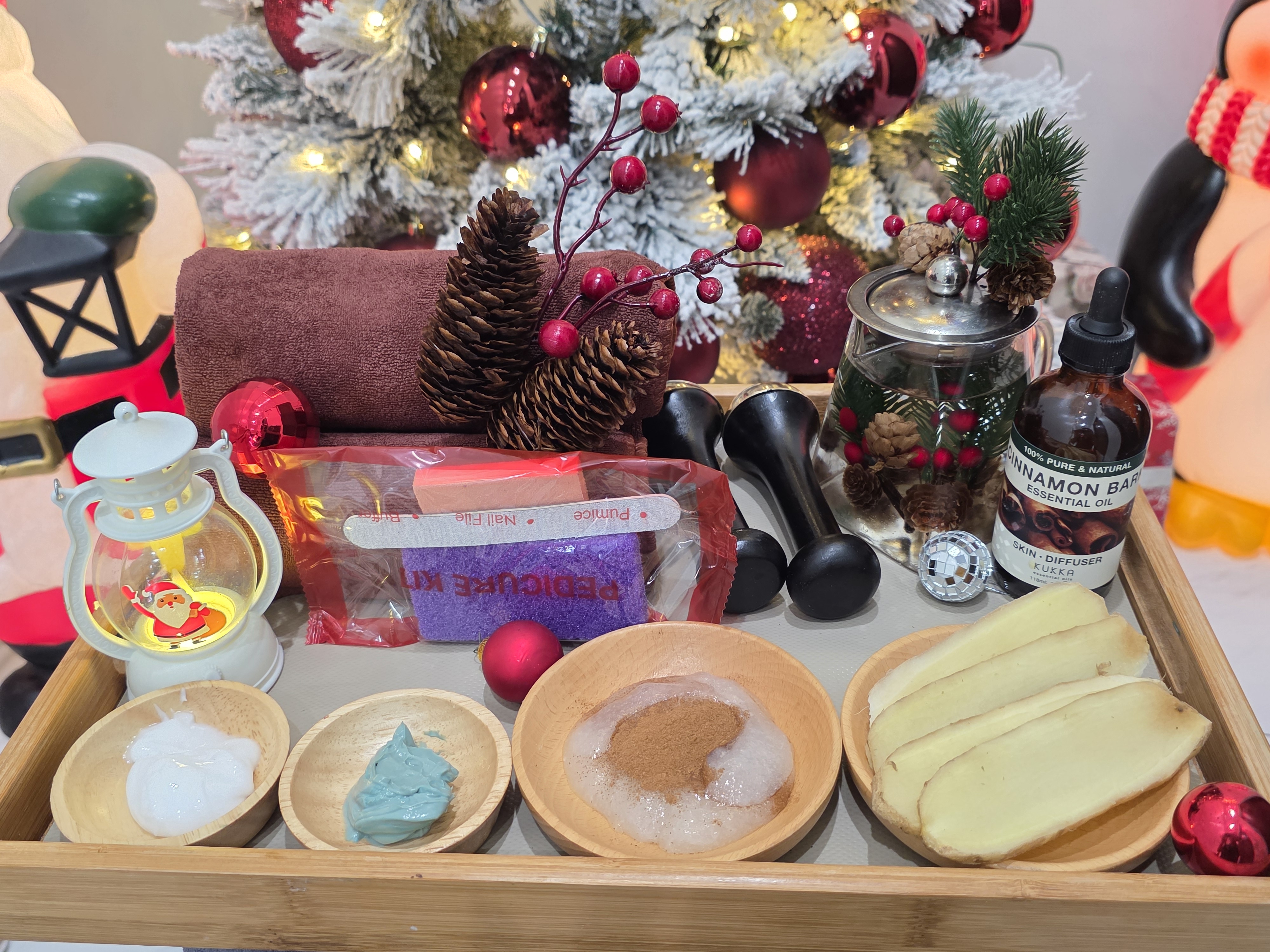 Xmas Nail Design : Stay Trendy and Festive